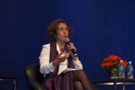 Componente do 1º Painel: Ana Flávia D' Oliveira