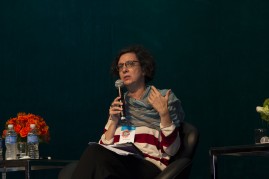 Componente do 2o painel: Heloisa Buarque de Almeida