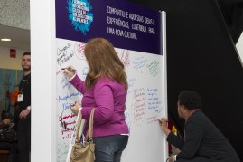 Painel de depoimentos 3