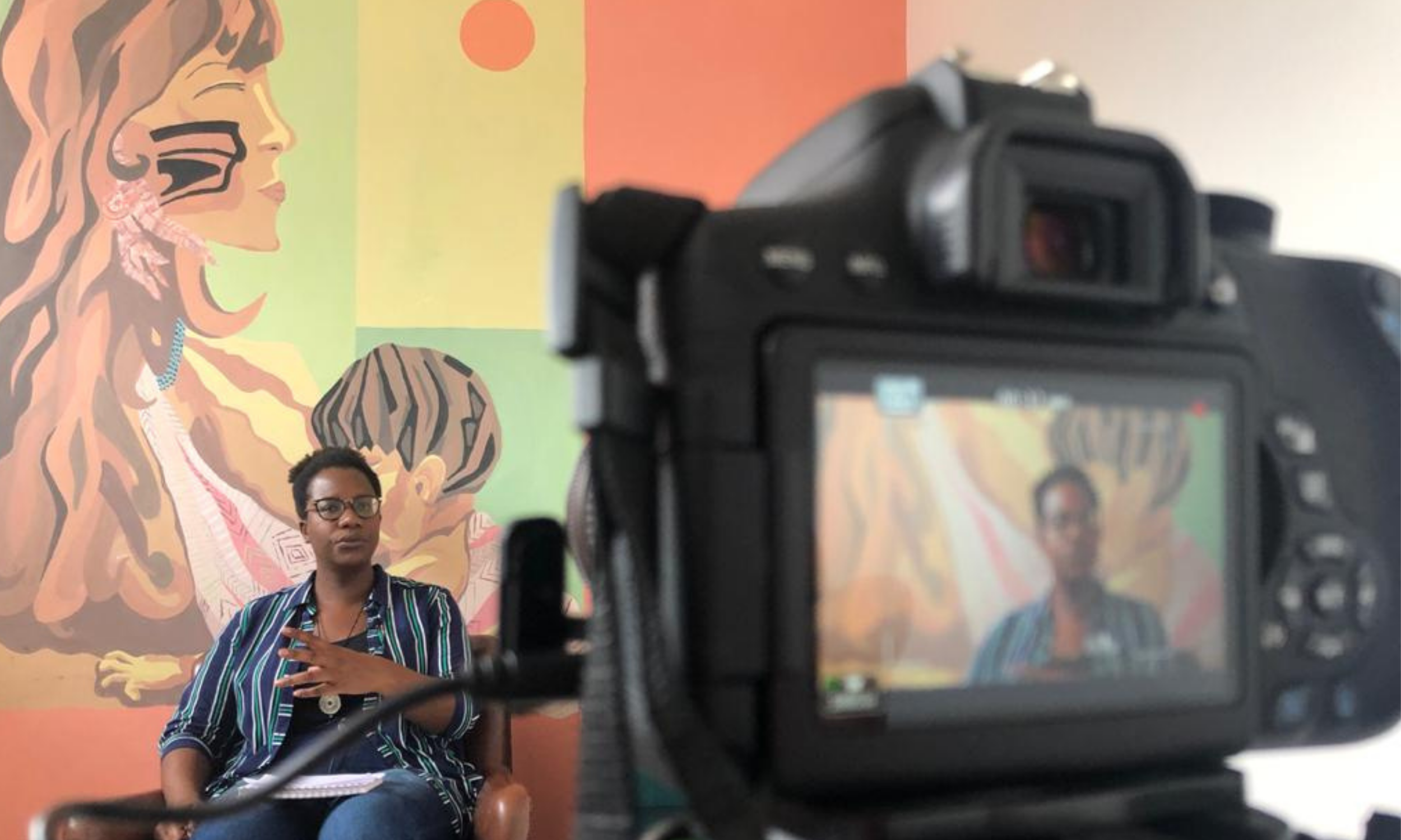 Entrevista com profa. Luciana Alves sobre Branquitude